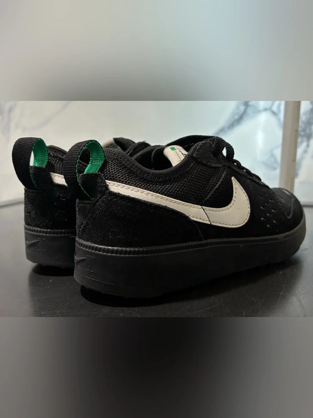 Nike classic low